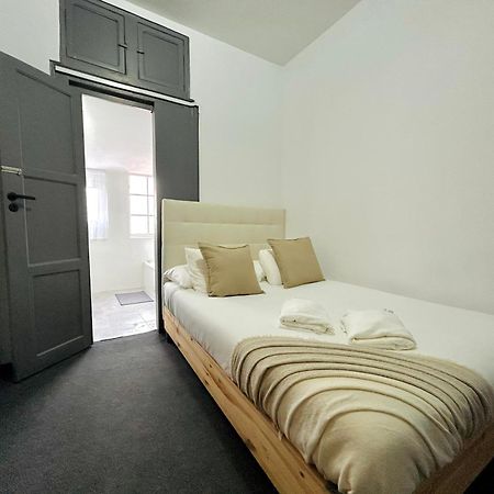 Low Cost Arroios Rooms Lisbon Exterior photo