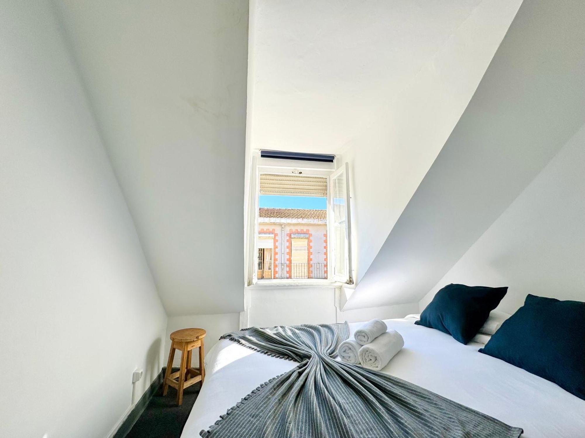 Low Cost Arroios Rooms Lisbon Exterior photo