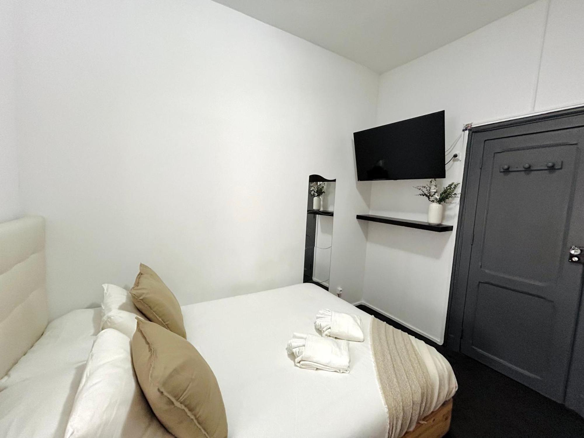Low Cost Arroios Rooms Lisbon Exterior photo